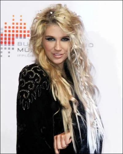 Qui est cette chanteuse ?