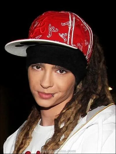 Quelle est la marque de guitare de Tom ?