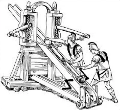 Contre toute attente et en fin stratège, César n'attaque pas mais organise un siège défensif en double réseau de fortifications à la fois pour repousser une éventuelle armée de secours et pour repousser toute tentative de sortie des assiégés.Quel est le nom de cet engin de siège capable de tirer de lourdes flêches et des pierres ?