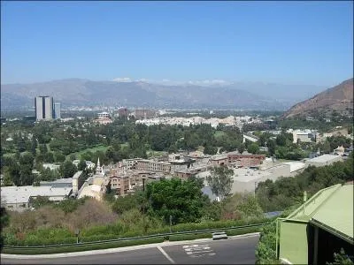 Quand ont t crs les studios Universal  Hollywood ?