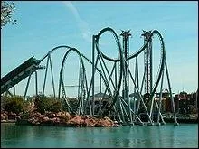 Combien de fois est-on  l'envers dans l'attraction Incredible Hulk Coaster en Floride ?