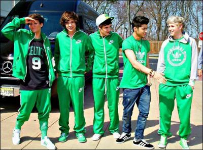 A quelle occasion se sont-ils habillés tout en vert (obligés par Niall ! ) ?