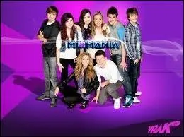 Quel est le nom de famille d'Alex ?