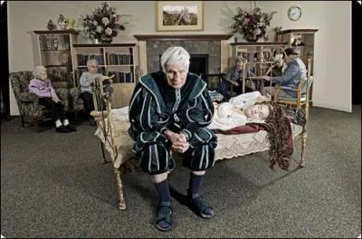 Le prince Philippe, ne sait mme plus o il est, a fait plus de 60 ans que sa princesse redort, il en a mme oubli son prnom, alors comment s'appelait sa princesse, au temps des jours heureux.