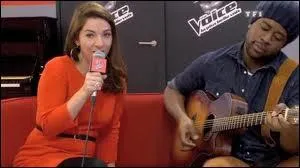 Julia Cinna est venu  The Voice avec son compagnon qui lui aussi participe. Comment s'appelle-t-il ?