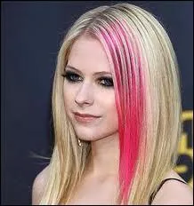 Comment s'appelle cette chanteuse ?