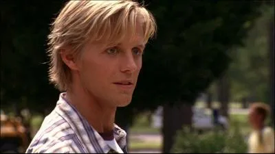 Quel est le vrai nom du faux Derek ?