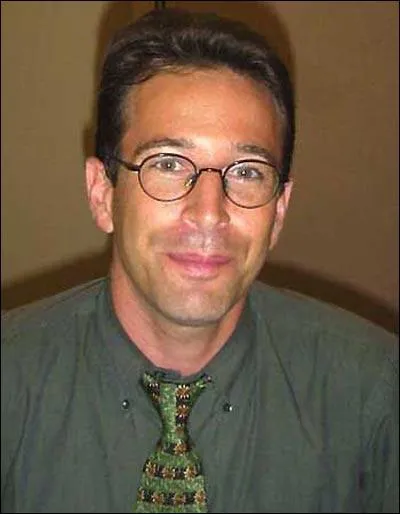 Journaliste amricain enlev, puis assassin  Karachi au Pakistan. Il fut dcapit par ses ravisseurs. Il entra en 1990 auThe Wall Street Journal. N 10 octobre 63