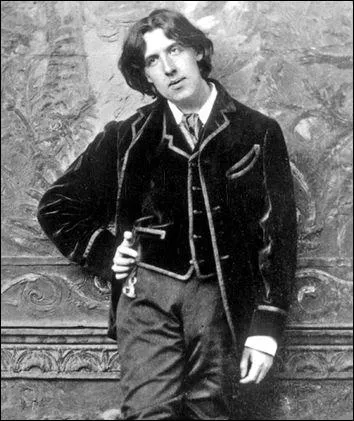 N le 16 octobre 1854, crivain. Qu'est-ce qu'un homme cynique ? C'est un homme qui connat le prix de tout et la valeur de rien. La vraie valeur d'un homme rside, non dans ce qu'il a, mais dans ce qu'il est.