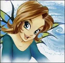 Comment se nomme la gardienne aux cheveux chtains qui possde un petit frre ?