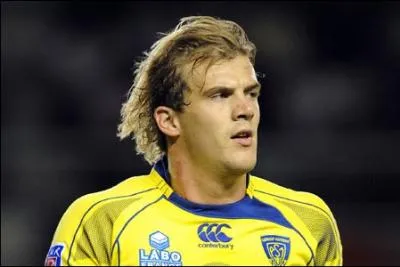 Dans quel sport s'illustre Aurlien Rougerie ?