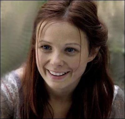 Comment se nomme la sur du sourcier ?