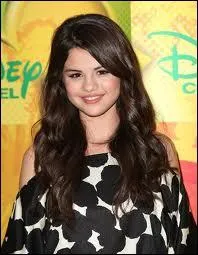 Lequel de ces tubes est de Selena Gomez ?