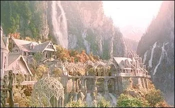 Et pour finir avec   Le seigneur des anneaux  , C'est la ville principale du peuple elfe.