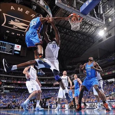 Quelle a t la moyenne de points de Kevin Durant pendant la saison 2010-2011 ?