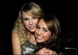 Quel tube a-t-elle chant avec Miley en duo ?