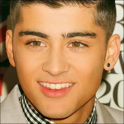 Son pre vient de/du :