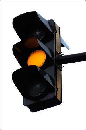 Que puis-je ou dois-je faire face  ce feu orange ?