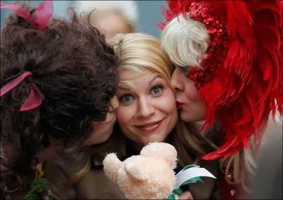 Il s'est rendu c�l�bre avec : Le baiser aux l�preux !