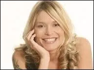 Virginie de Clausade , qui interviewe les talents dans les   afters  , a t chroniqueuse dans quelle mission de Laurent Ruquier ?