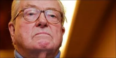 Quel est le prnom du pre de Marine ?