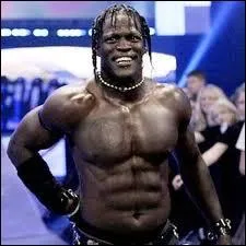 D'o est originaire R-Truth ?