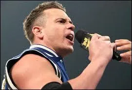 D'o est originaire Alex Riley ?