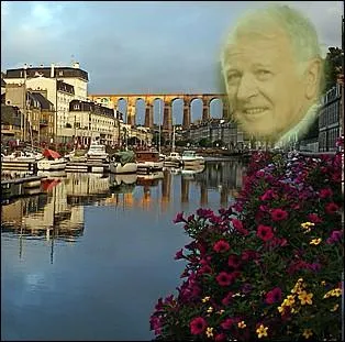Il fut le premier franais de l'espace en 1982. Bien que n  La Rochelle, il a pass son adolescence  St Brieuc et  Morlaix ... .