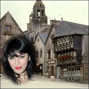 Chanteuse ne en 1982  Saint-Renan dans le Finistre, gagnante de la seconde dition de l'mission de tlvision de tl ralit musicale   Star Academy   en 2002 . .