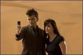 (Episode 15 saison 4) Dans cet pisode, le docteur ne voyage avec personne.