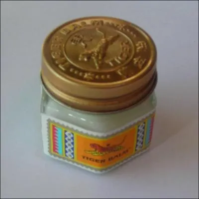 Pommade efficace qui soulage les douleurs musculaires. La...