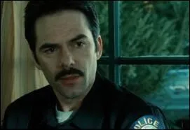 Depuis combien de temps Charlie dit-il qu'il connaissait Waylon ?