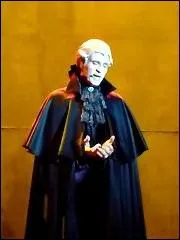 Pour quelle chanson Solal porte-t-il cette tenue ?