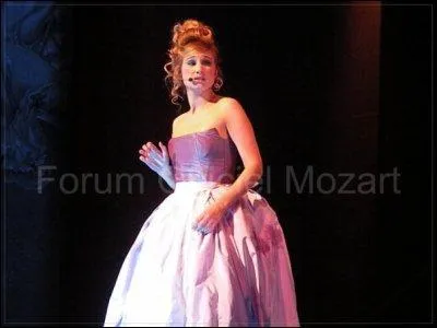 Pour quelle chanson Diane porte-t-elle cette deuxime robe ?