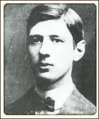 Qui est cet adolescent aux airs de premier de la classe ?