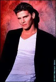 Quelle crature malfique Angel est-il ?