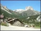 Quelle est cette modeste valle alpine, franaise sur le plan administratif (cde par l'Italie en 1947), qui a gard une langue et des traditions italiennes ?