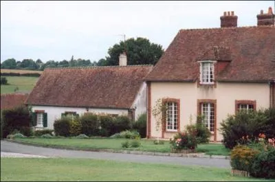 En 1952, il réalise son rêve en achetant le domaine de la Pichonnière où il élèvera des vaches et des chevaux... Dans quelle région se trouve-t-il ?