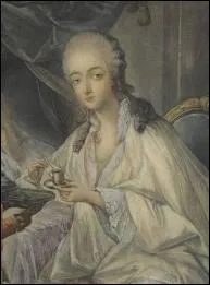 Trouverez-vous l'intruse dans cette liste ? (Indice : pas pour [Lui])