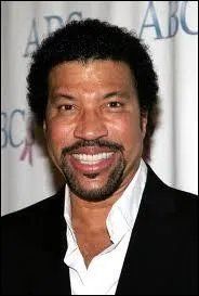 Lionel Richie interprta  Endless Love  dans les annes 80 en duo avec ...