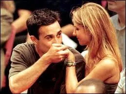 Quand s'est-elle marie avec Freddie Prinze Jr. ?