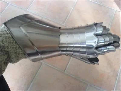 Une autorit ferme sous une apparence douce ...