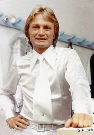 ... Il faut me croire, encore, quand je te dis, Je ne vois plus que toi (toi), toi (toi) et le soleil, je ne vois plus que toi... C'est l'adaptation d'une chanson américaine de Johnny Nash qui est ?