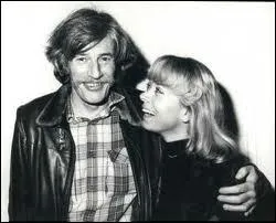 La mer sans arrêt Roulait ses galets Les cheveux défaits Ils se regardaient... Et c'était comme si tout recommençait... Jean Ferrat et Isabelle Aubret ont chanté ce titre inoubliable qui est ?