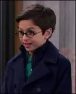 Comment s'appelle son amoureux de la saison 2 ?