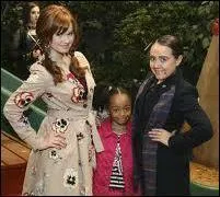 Comment s'appelle cette autre mchante nounou avec Zuri et Jessie ?