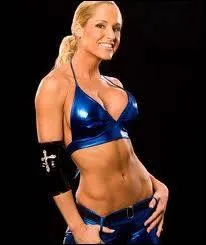 Qui est cette catcheuse ?