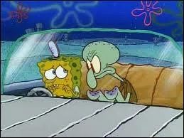 Dans l'pisode  Les livreurs de pizza , pourquoi le client refuse-t-il sa pizza ?