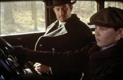 Aprs avoir dcouvert sa femme et un de ses deux fils assassins, o Mike et son fils vont-ils ?