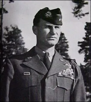 Il commandait la 82e Airborne et s'appelait ...